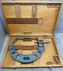 MITUTOYO DIGITAL OUTSIDE MICROMETER MD-200 293-108 OPERATION CONFIRMED USED