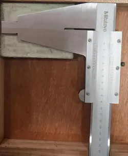 MITUTOYO TYPE C CALIPER 1000MM 160-132 C100 USED OUTER AND INNER MEASUREMENTS
