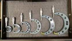 MITUTOYO 0-6 MICROMETER SET .0001