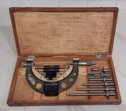 MITUTOYO 104-137 MICROMETER SET 0 - 6