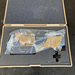 MITUTOYO OMV-50M DIGITAL MICRO-METER 25-50MM MODEL NO. 406-251 SHIPPING FROM JP