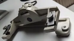 TABLE SWIVEL