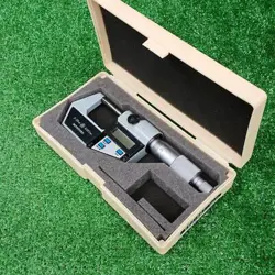 MICROMETER MODEL NO.  MDS 25 MITUTOYO