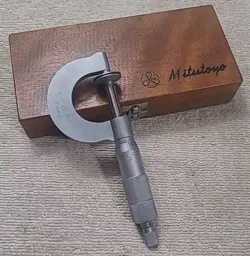MITUTOYO 169-203 DISC MICROMETER 0-1