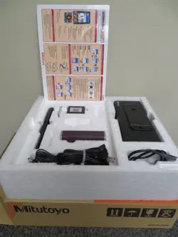 MITUTOYO SURFTEST SJ-210 PROFILOMETER ROUGHNESS TESTER PV6