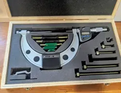 MITUTOYO LCD INTERCHANGEABLE MICROMETER SET (340-351-30)