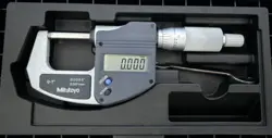 MICROMETER 293-831