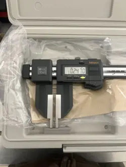 DIGITAL CALIPER 24