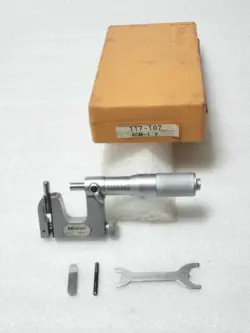 MITUTOYO 117-107 INTERCHANGEABLE ANVIL MICROMETER 0-1