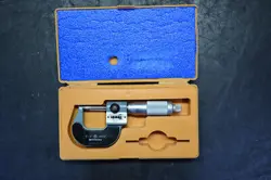 MITUTOYO 193-211 DIGITAL COUNTER OUTSIDE MICROMETER (.0001 / 0-1