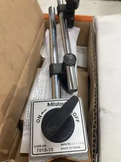 MITUTOYO MAGNETIC STAND