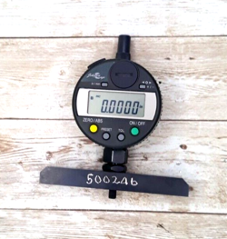 MITUTOYO 543-253B DIGITAL DEPTH GAGE RANGE  RANGE. 0.5
