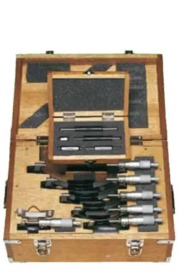MITUTOYO 103-909-50 - 0-150MM OUTSIDE MICROMETER SET ±3 RES/.01MM GRADS
