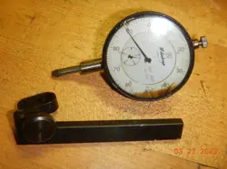 MITUTOYO DIAL INDICATOR WITH MOUNT ARM  MACHINIST TOOLING