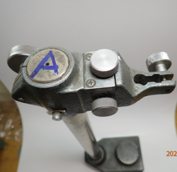 LOT A OLDER MITUTOYO 519-109E TRANSFER DIAL INDICATOR CHECKING STAND MACHINIST