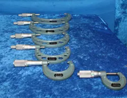 MITUTOYO MICROMETER SET, 0 TO 6 IN, 0.0001