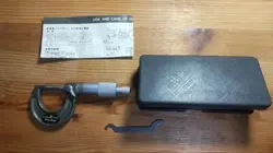 MITUTOYO MICROMETER M110-25 GREAT CONDITION FROM JAPAN