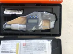 MITUTOYO 395-351-30 SPHERICAL FACE DIGITAL MICROMETER 0 TO 1