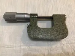 INDICATING MICROMETER WITH