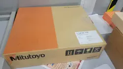NEW MITUTOYO PORTABLE SURFACE ROUGHNESS TESTER  SJ 210