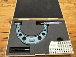 3-4” MITUTOYO PITCH SCREW THREAD MICROMETER WITH 6 SETS OF ANVILS