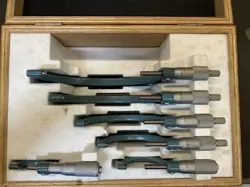 OUTSIDE MICROMETER SET: