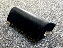 (1) FOOT FOR ABS FENDER DELUXE MOLDED ELECTRIC GUITAR / BASSES HARDSHELL CASES