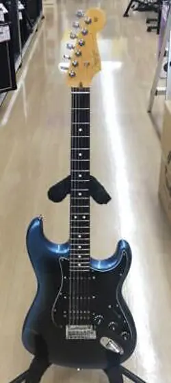 FENDER AM PRO II ST HSS  ELECTRIC GUITAR EXCELLENT CONDITION