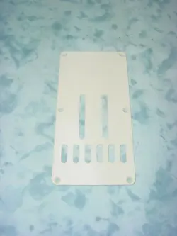 VINTAGE FENDER ELECTRIC GUITAR TREMOLO CONTROL CAVITY BACK PLATE / WHITE