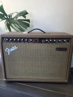 Fender Acoustasonic Junior DSP PR 569 Amp. Excellent