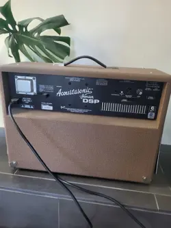 Fender Acoustasonic Junior DSP PR 569 Amp. Excellent