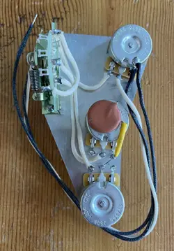 1961-68 FENDER STRATOCASTER WIRING HARNESS 250K CTS POTS  .1UF CRL 3 WAY 1960'S