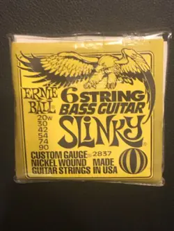 1 SET OF ERNIE BALL 2837 SLINKY 6 STRING BASS STRINGS 20-90  FENDER BASS VI