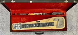 1960'S FENDER STUDIO DELUXE LAP STEEL IN DESERT SAND WITH HARDSHELL CASE