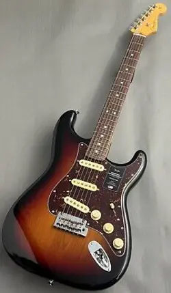 FENDER AMERICAN PROFESSIONAL II STRATOCASTER 3-COLOR SUNBURST US23088488 3.65KG