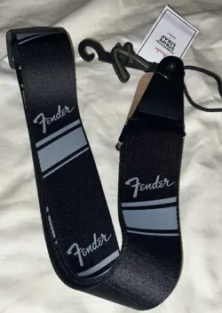 099-0647-024 FENDER LOGO 2