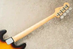 Fender Made in Japan Traditional 260s Jazz Bass -3-Tone Sunburst-