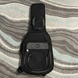 Fender "Deluxe Gig Bag" Padded Carrying Case for Electric Guitar (Medium) Fender