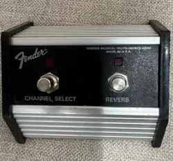 006-2206-000 GENUINE FENDER 2-BUTTON AMPLIFIER/AMP FOOTSWITCH W/ 1/4-INCH JACK