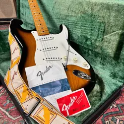 1954 FENDER STRATOCASTER REISSUE CUSTOM EDITION /EXTRAD 1993 ST54-75RV  W/TAGS