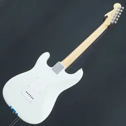 Fender 2023 Collection Traditional 60s Stratocaster (Olympic White with Blue Com