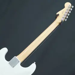 Fender 2023 Collection Traditional 60s Stratocaster (Olympic White with Blue Com