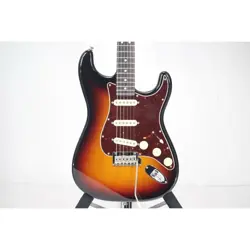 FENDER AM PROFESSIONAL II STRAT NO.LG848