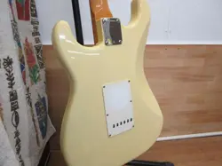 American Vintage Stratocaster Model No. 62 STRATCASTER VWT FENDER USA