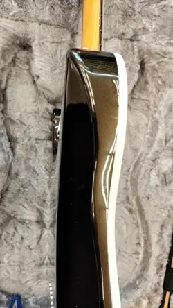 AMERICAN ULTRA TELE RW TXT Model No. AMERICAN ULTRA TELE RW TXT FENDER