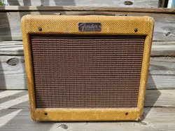 1956 FENDER TWEED CHAMP ELECTRIC GUITAR AMPLIFIER