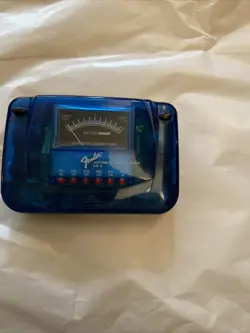 0548) FENDER AUTOMATIC GUITAR TUNER AG-6 BLUE