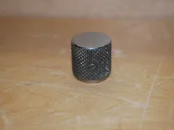 1 ONLY 1960'S FENDER TELE OR P-BASS KNOB, ORIGINAL AND USABLE, SHIPPED!