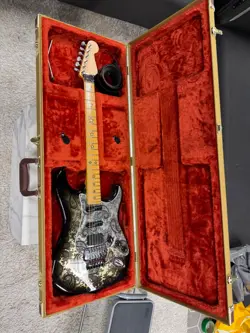 FENDER STRATOCASTER RICHIE SAMBORA BLACK PAISLEY
