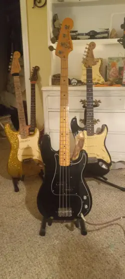 1976 FENDER PRECISION BASS 100% STOCK ALL ORIGINAL